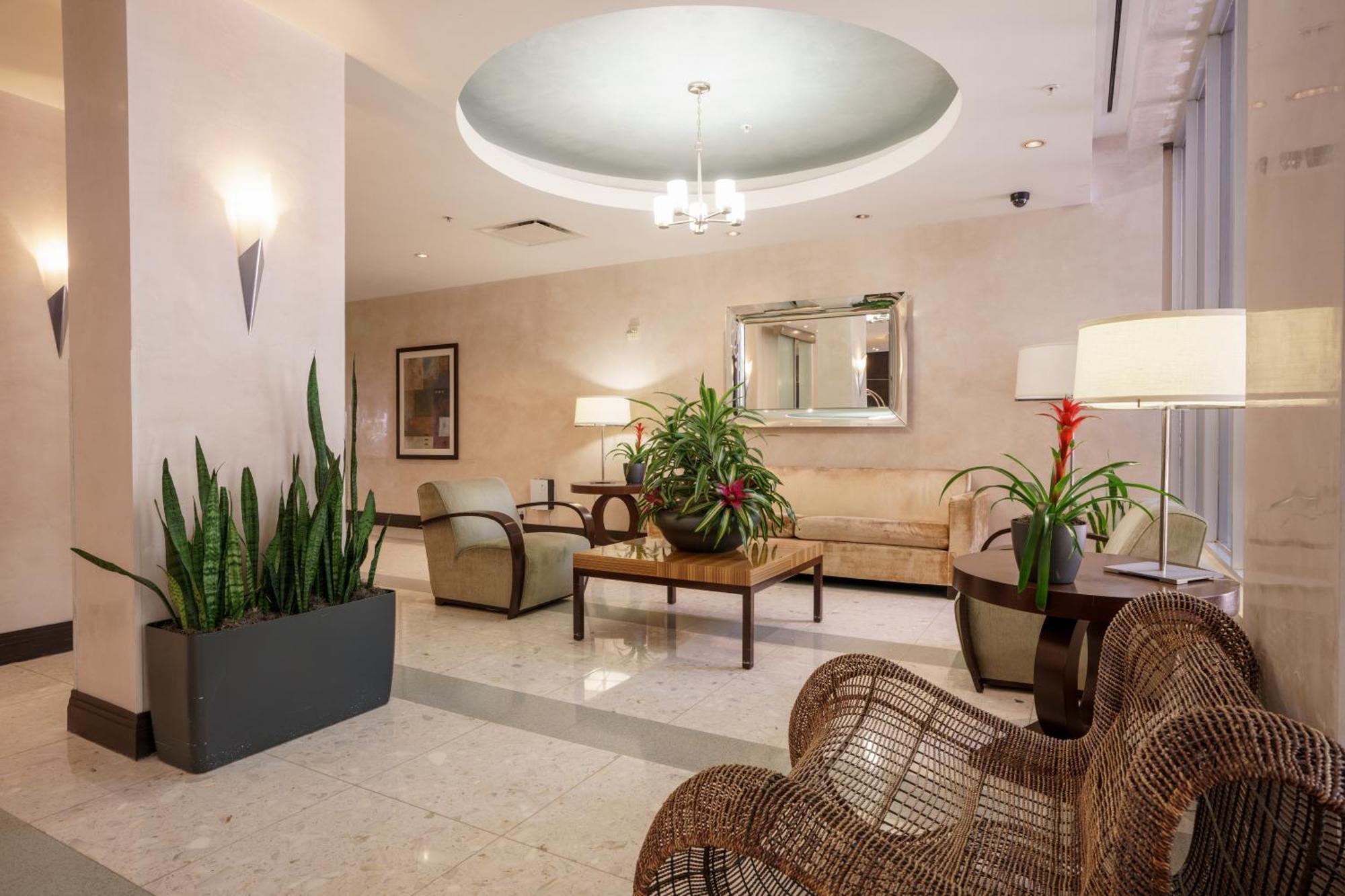 Modern 1 Bdr Oceanview With Direct Beach Access! 할리우드 외부 사진