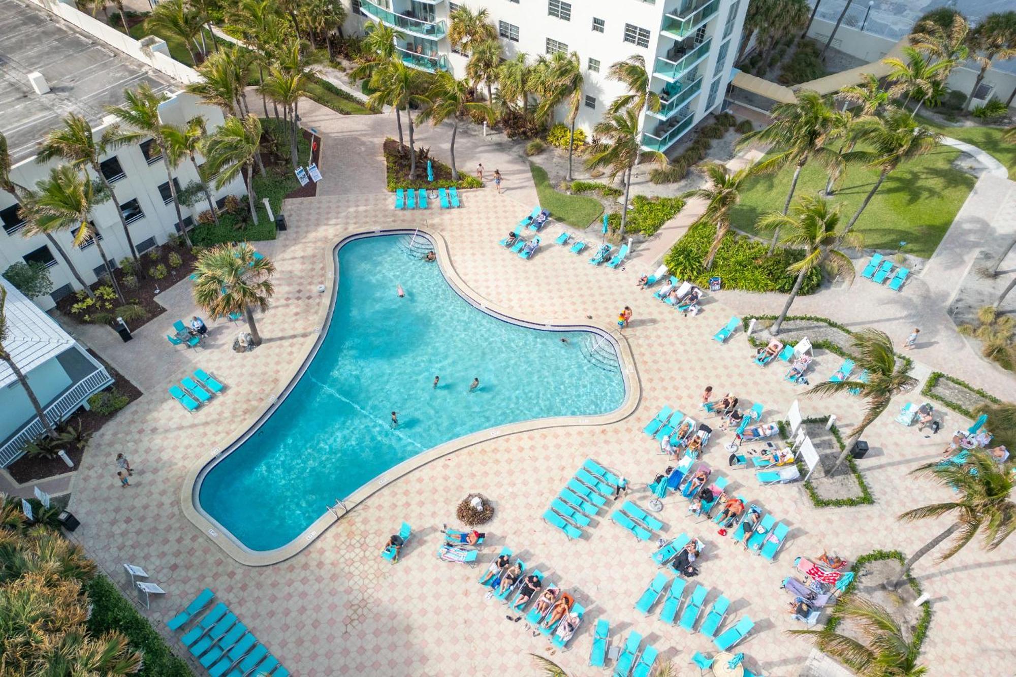 Modern 1 Bdr Oceanview With Direct Beach Access! 할리우드 외부 사진